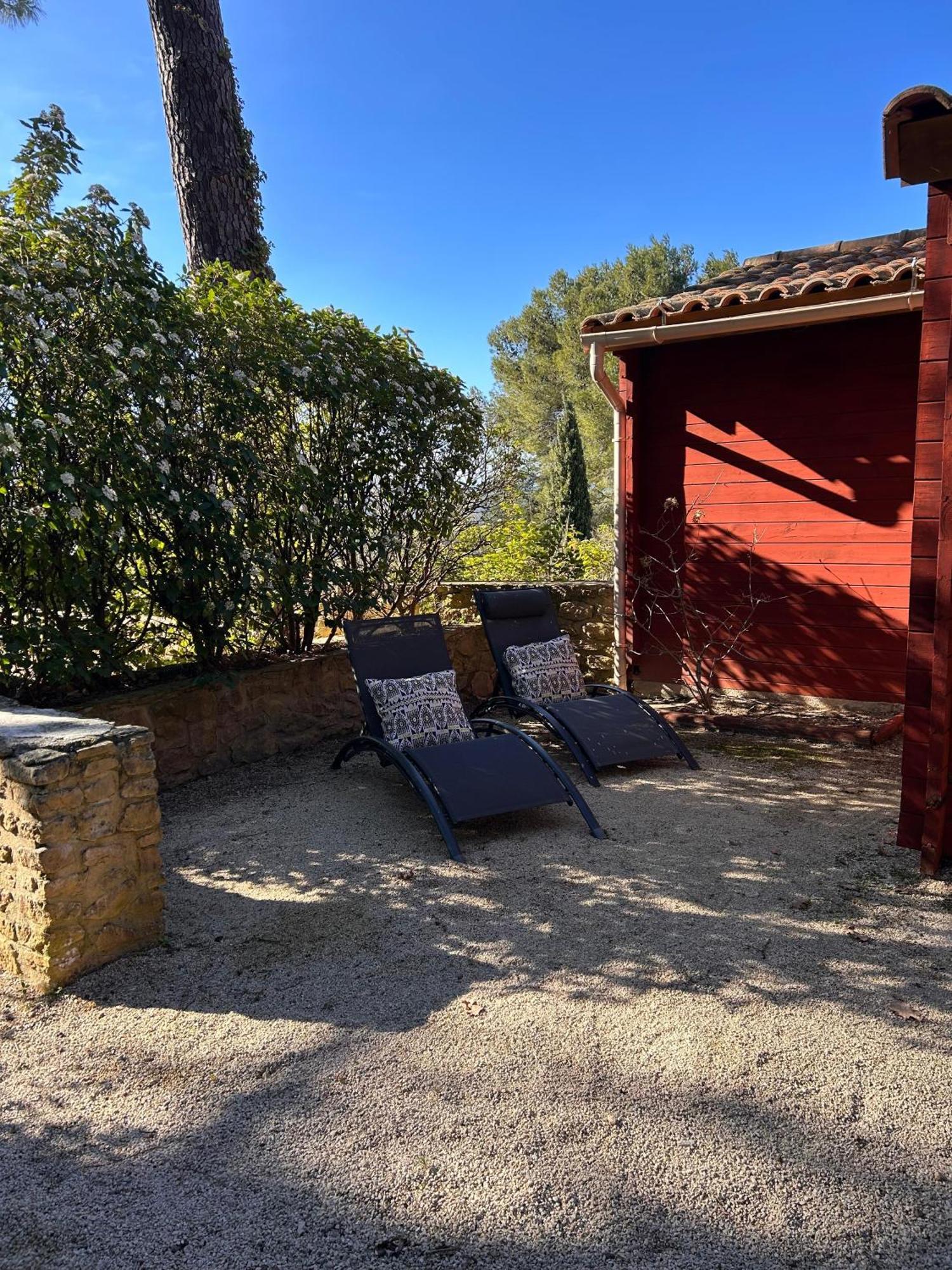 Pousterle De Sabran - Piscine & Hammam Apartman Kültér fotó