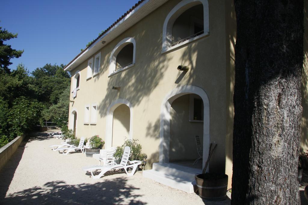 Pousterle De Sabran - Piscine & Hammam Apartman Kültér fotó